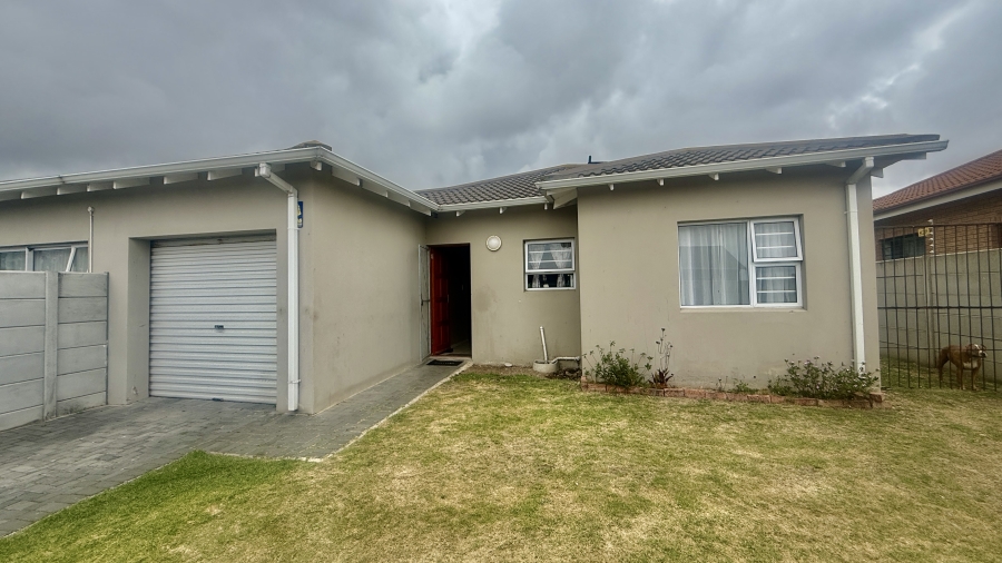 3 Bedroom Property for Sale in Parsonsvlei Eastern Cape